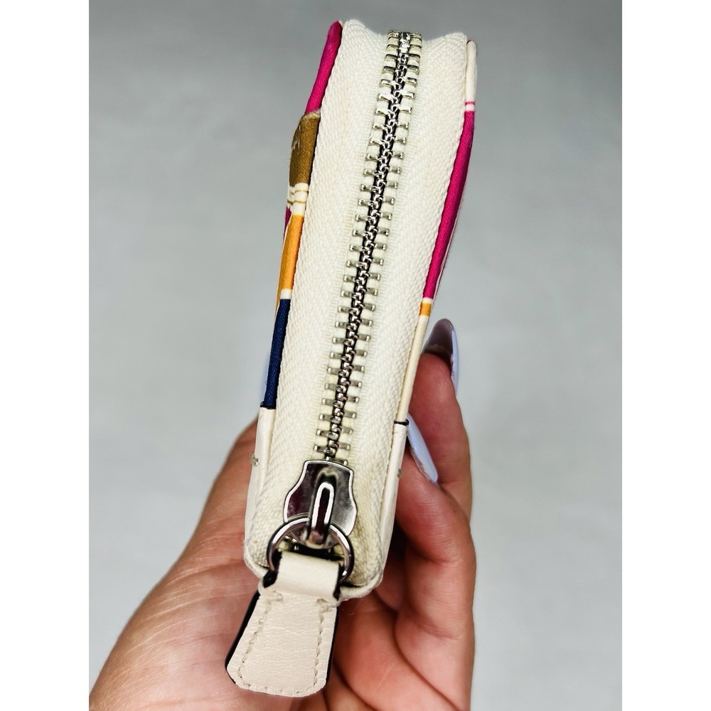 Coach Womens Signature Satin Multicolor RARE Zip‎ Wallet Holds 16 Credit Cards - Picture 12 of 13